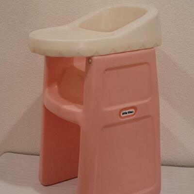 Lot 46: Little Tikes Doll Highchair 