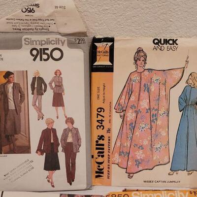 Lot 50: (10) Vintage 1970's Sewing Patterns 