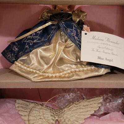 Lot 63: New Vintage MADAME ALEXANDER Blue Angel Doll