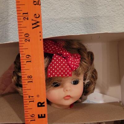 Lot 66: New Vintage MADAME ALEXANDER Happy Birthday Kelly Doll 