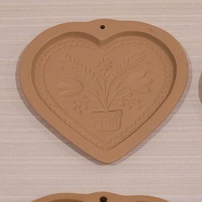 Lot 93: Brown Bag Cookie Art Heart Molds (4)