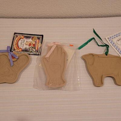 Lot 94: Brown Bag Cookie Art Cow, Hand and Butterfly Hearts Molds