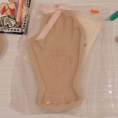 Lot 94: Brown Bag Cookie Art Cow, Hand and Butterfly Hearts Molds