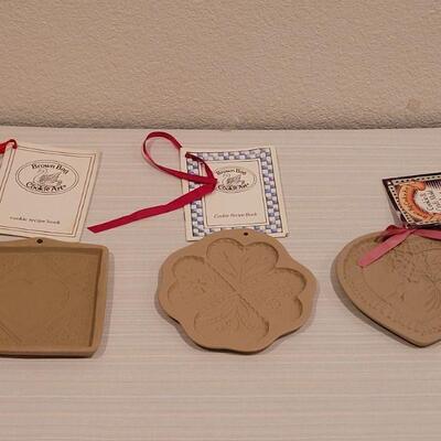 Lot 97: (3) Brown Bag Cookie Art Molds