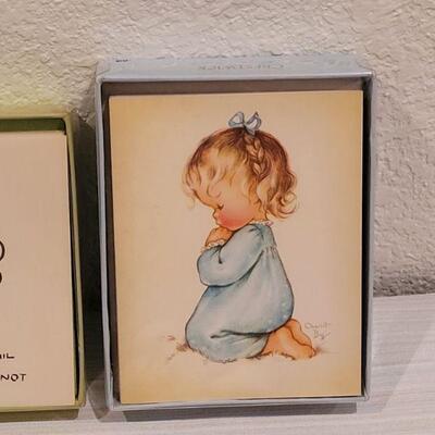 Lot 100: Vintage Note Card Sets (4)