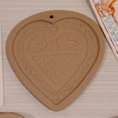 Lot 101: (3) Brown Bag Cookie Art Heart Molds