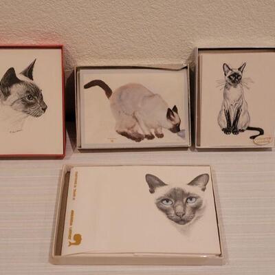 Lot 102: Vintage Siamese Cat Stationary and Notecards