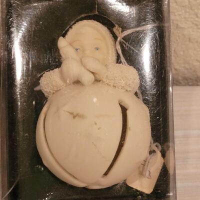 Lot 106: (3) Snowbabies Ornaments 