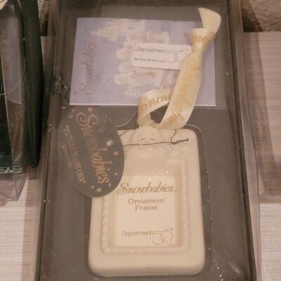 Lot 106: (3) Snowbabies Ornaments 