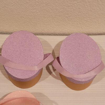 Lot 107: (6) New Easter Egg Boxes