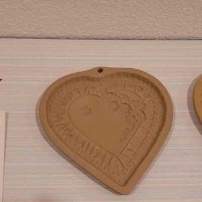 Lot 111: (4) Brown Bag Cookie Art Shortbread Molds