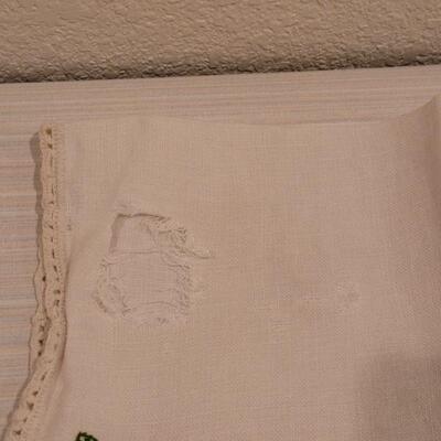 Lot 112: (2) Vintage Needlepoint Linens