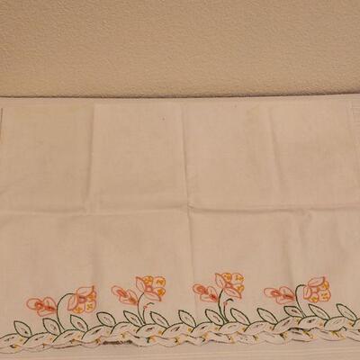 Lot 112: (2) Vintage Needlepoint Linens