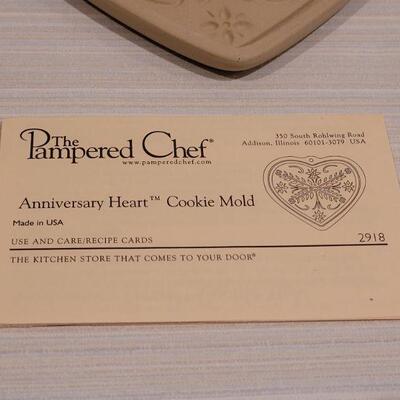 Lot 116: (2) New in Boxes Pampered Chef Shortbread Molds