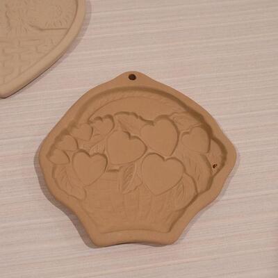 Lot 118: (3) Shortbread Molds