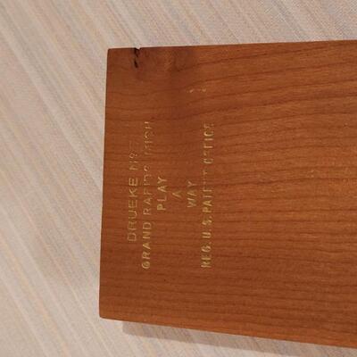 Lot 125: Vintage Drueke Cribbage Board