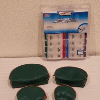 Lot 134: New Nesting Zipper Pouches and Pill Dispenser 