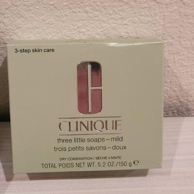 Lot 135: New Clinique Soaps