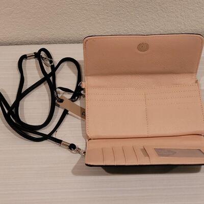Lot 138: New Kitty Wallet/Purse and iPhone Case