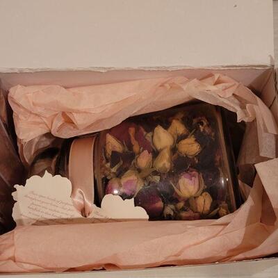 Lot 139: New Potpourri and Sachets