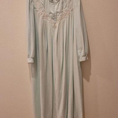 Lot 170: Sara Beth House Coat