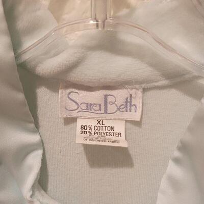Lot 170: Sara Beth House Coat