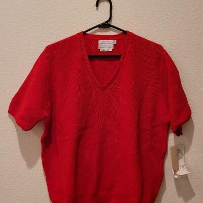 Lot 174: New PENDLETON Short Sleeve Sweater 