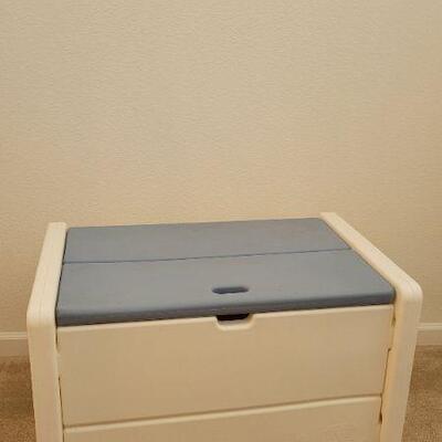 Lot 177: Vintage LARGE Blue Top LITTLE TIKES Toy Storage Trunk