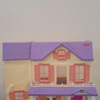 Lot 180: Vintage Little Tikes Children's Doll House 