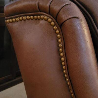 Lot 192: HANCOCK & MOORE Luxury Padded REAL LEATHER Chair