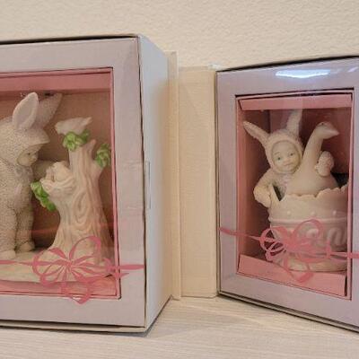 Lot 197: (2) Vintage New Dept. 56 SNOWBABIES Collectibles 