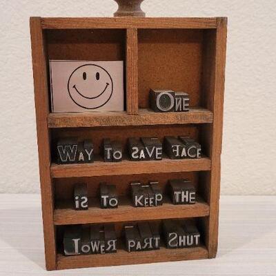 Lot 205: Home DECO Funny Wall Art 6.5" Tall