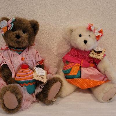 Lot 211: (2) New BOYD'S BEARS Stuffed Animals