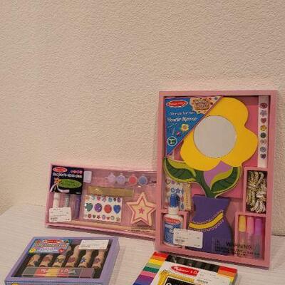 Lot 216: Assortment of New Doug & Melissa Arts and Craft Toy Kits