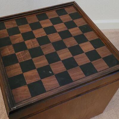 Lot 231: Vintage Mid Century Modern LANE Chess/Checker Board Top Reversible Storage Stool