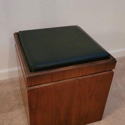 Lot 231: Vintage Mid Century Modern LANE Chess/Checker Board Top Reversible Storage Stool
