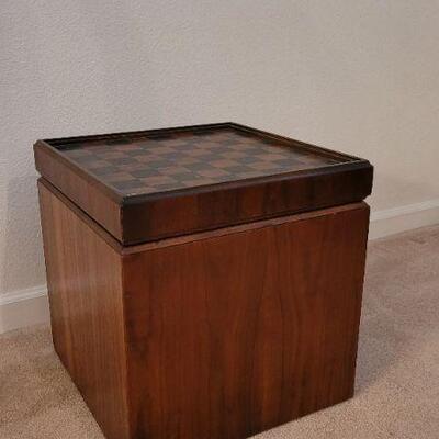 Lot 231: Vintage Mid Century Modern LANE Chess/Checker Board Top Reversible Storage Stool