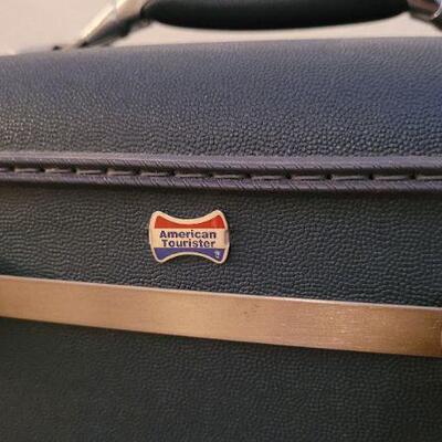 Lot 232: Vintage Mid Century Modern Unused AMERICAN TOURISTER Carryon Hard Case w/ Key