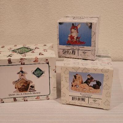 Lot 233: Assorted Vintage New CHARMING TAILS Collectibles 