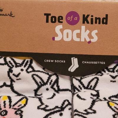 Lot 250: Assorted NEW HALLMARK Toe of a Kind Ladies Socks