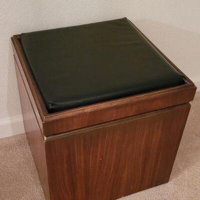 Lot 252: Vintage Mid Century Modern LANE Chess / Checkerboard Reversible Storage Seat