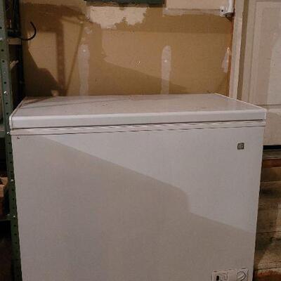 Lot 261: GE Deep Freezer TESTED A+ (37" Ã— 34" Ã— 22")"