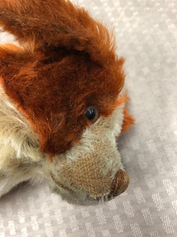 ANTIQUE STEIFF DOG ON WHEELS, BUTTON-IN-EAR, MOHAIR DOG ON CAST IRON  WHEELS, PLUSH PULL TOY | EstateSales.org