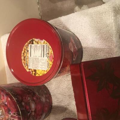Lot of tins