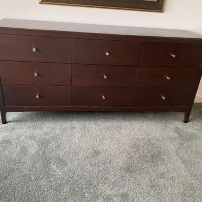 141 Modern 9 drawer dresser 
