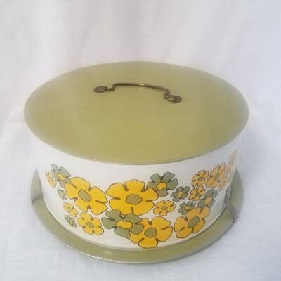 Lot #67 - Vintage Metal Cake Holder