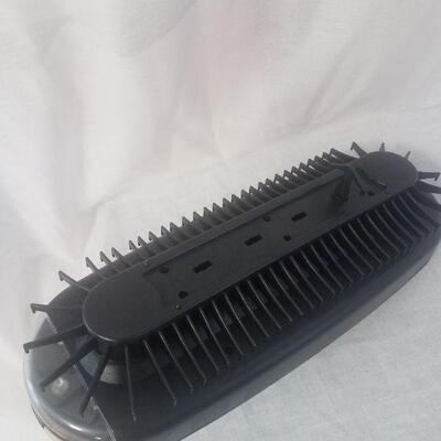 Lot #72 - Motorized tie rack with light