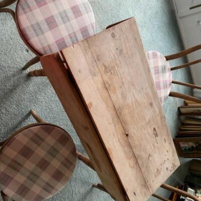 S148 Antique Pine Drop Leaf Table with 4 Bentwood Chairs 