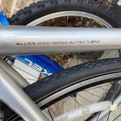 S169 Menâ€™s Vintage Giant OCR 1 Bicycle 