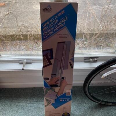 S173 Logan Compact Classic Mat Cutter and Trunk Organizer 